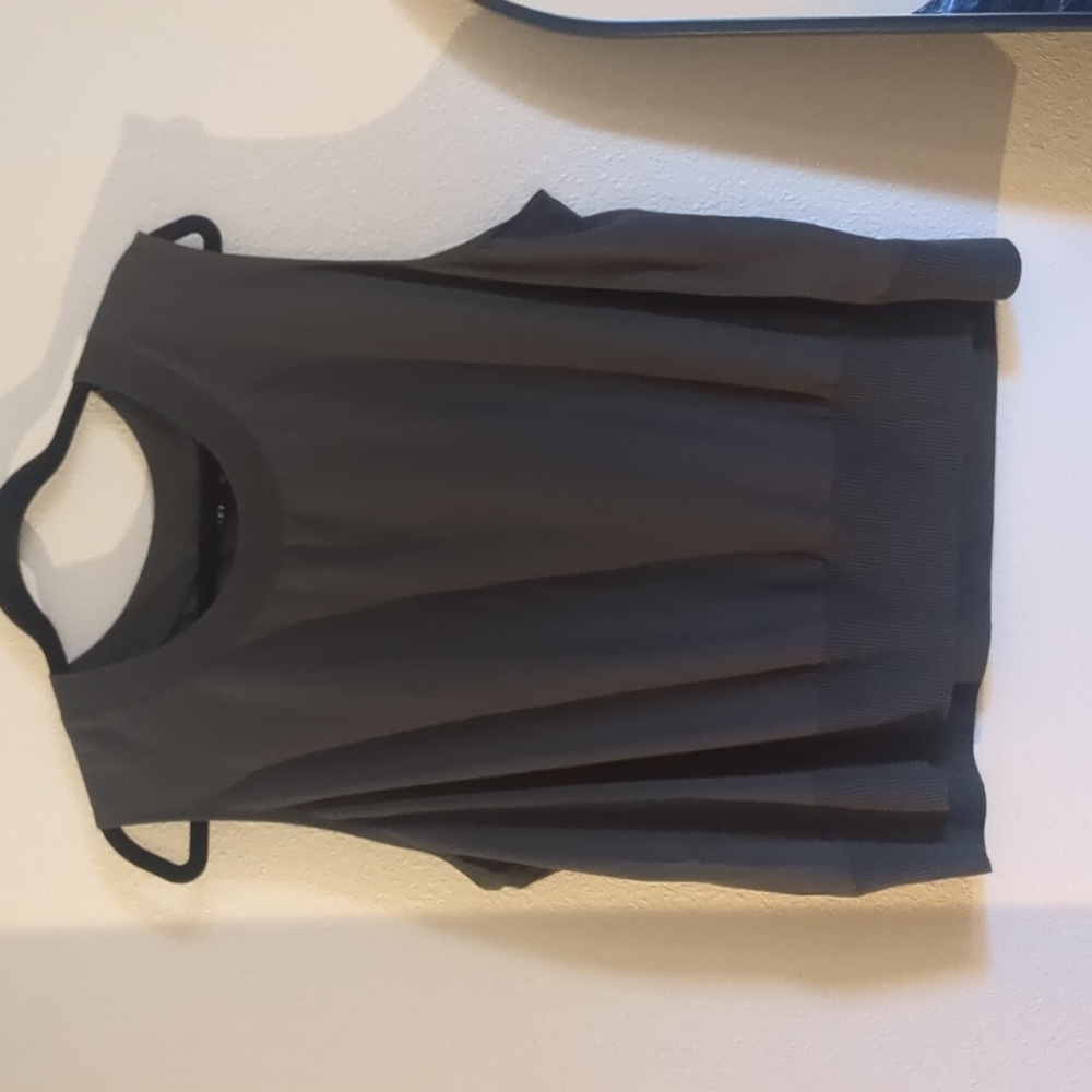 Athleta Zephyr tank top dar olive green/grey 1X